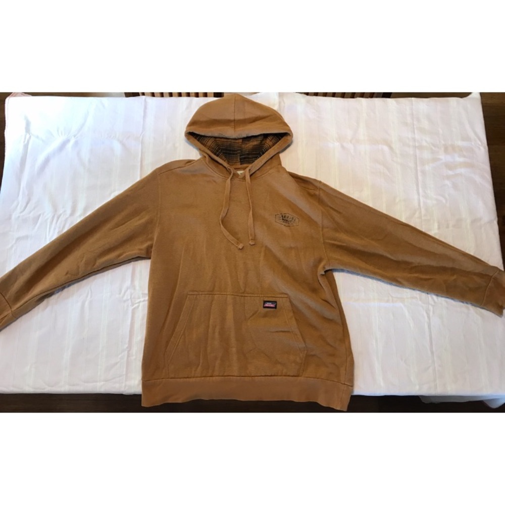 Dickie’s size L Camel hoodie